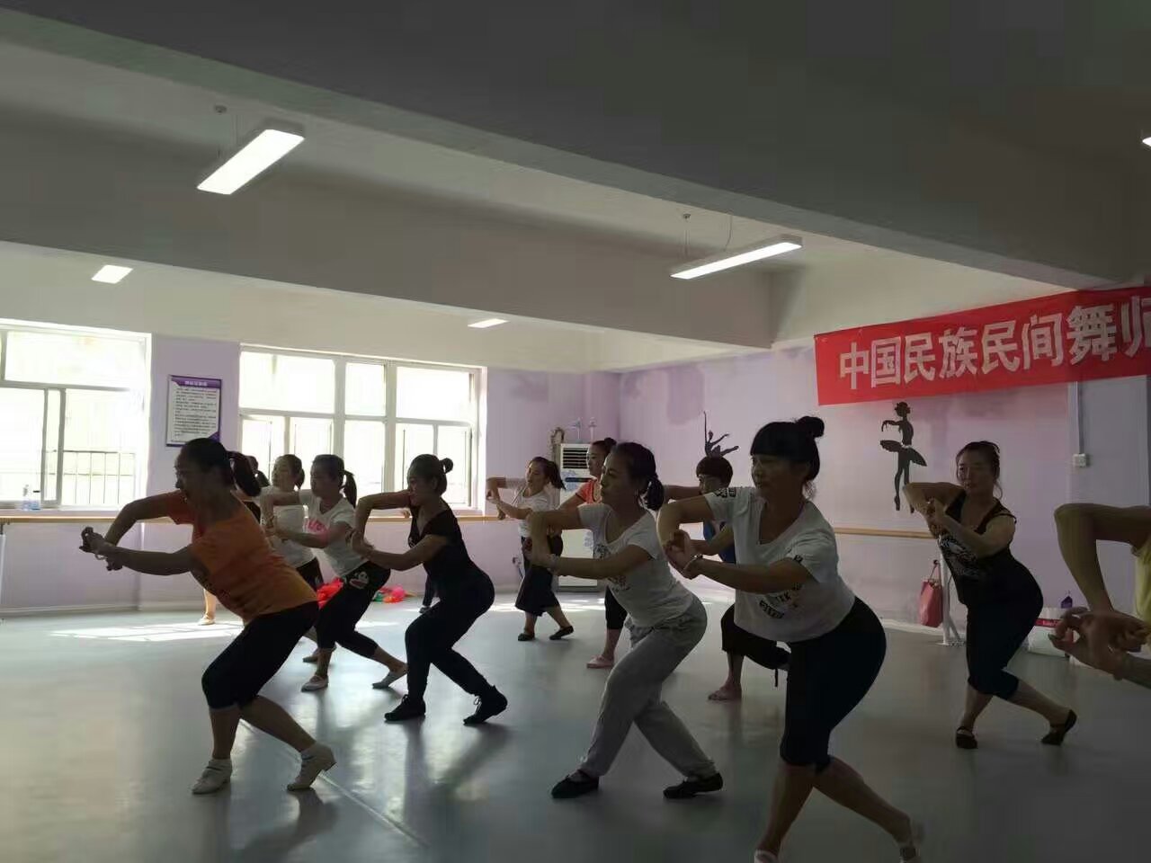舞蹈地膠--江蘇徐州舞蹈培訓室成功案例