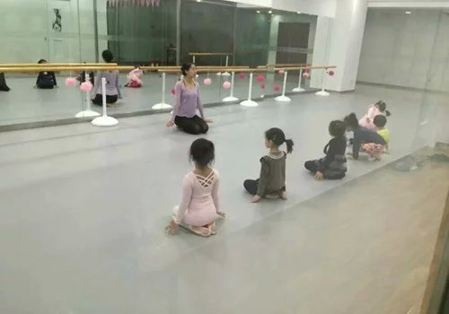舞蹈地膠廠家